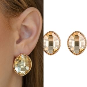 Gold gem post earrings